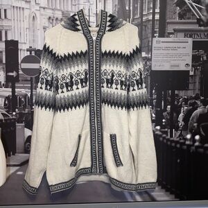 Alpaca Queen Hoodie Mens Full Zip Sweater